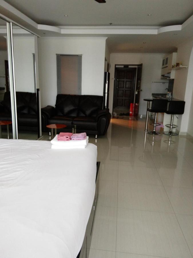 Joy Shop At View Talay 6 Apartment Pattaya Exterior photo
