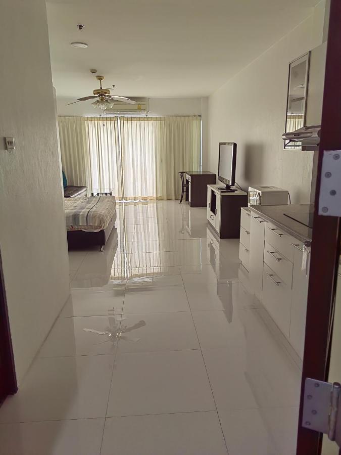Joy Shop At View Talay 6 Apartment Pattaya Exterior photo