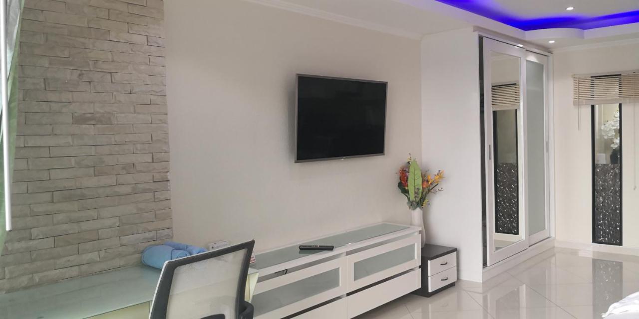 Joy Shop At View Talay 6 Apartment Pattaya Exterior photo